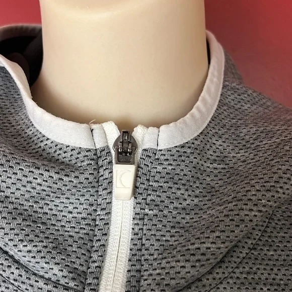 EUC Gray with white trim Zyia full zip jacket - Picture 5 of 15